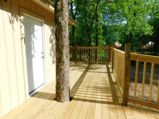 Glampin' In Style-broken Bow *